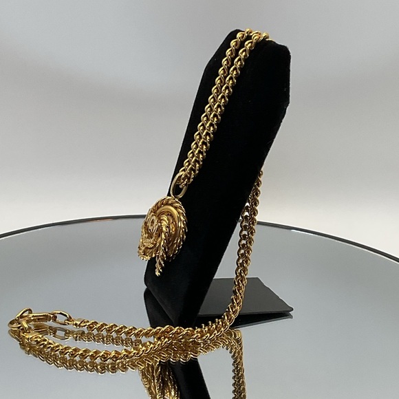 MCM Flower Logo Pendant - Picture 9 of 10